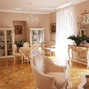 hotel-la-scogliera.hotelitalianriviera.com/